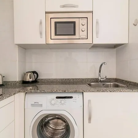 Lightbooking Arenas Apartment